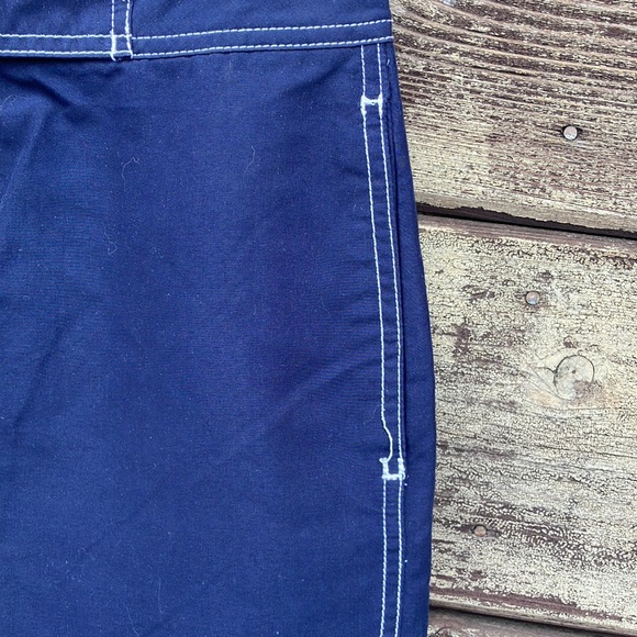 Gap Board Shorts Navy with white stitching - Picture 4 of 13